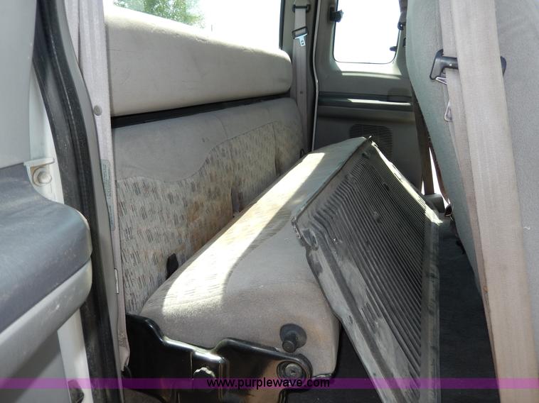 image for item D8173 1999 Ford F250 XLT Super Duty pickup truck