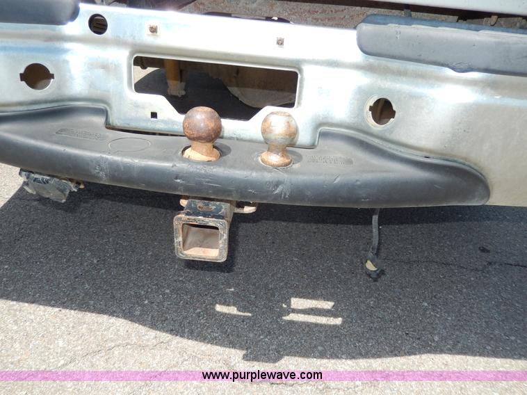 image for item D8173 1999 Ford F250 XLT Super Duty pickup truck