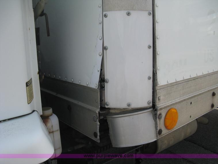 image for item E3446 1986 GMC W7 forward box truck