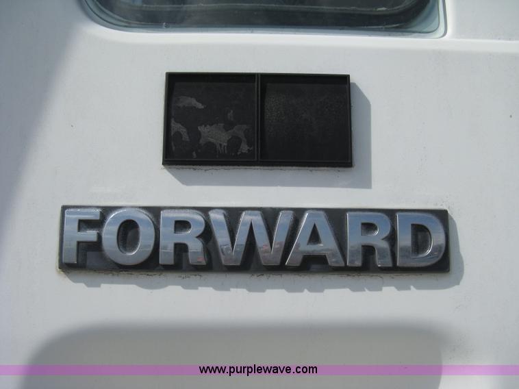 image for item E3446 1986 GMC W7 forward box truck