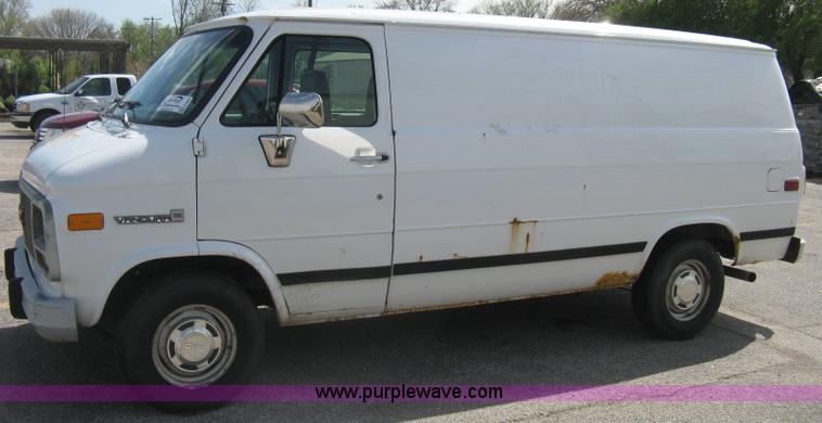 image for item E3447 1995 GMC Vandura G2500 van