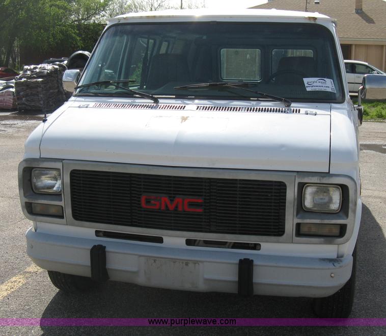 image for item E3447 1995 GMC Vandura G2500 van