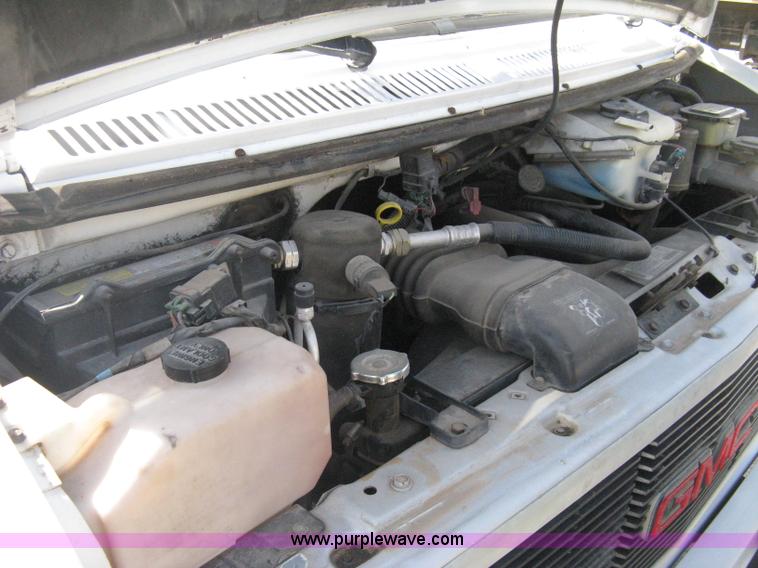 image for item E3447 1995 GMC Vandura G2500 van