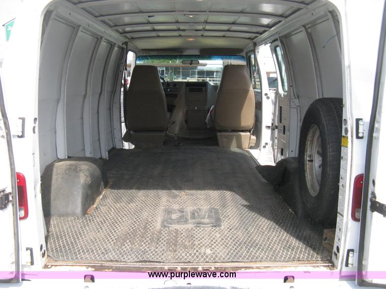 image for item E3447 1995 GMC Vandura G2500 van