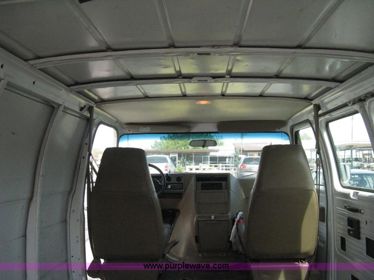 image for item E3447 1995 GMC Vandura G2500 van