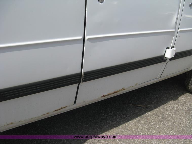 image for item E3447 1995 GMC Vandura G2500 van