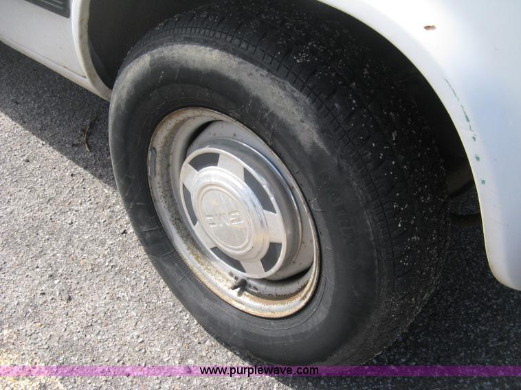 image for item E3447 1995 GMC Vandura G2500 van