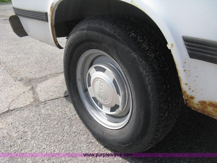 image for item E3447 1995 GMC Vandura G2500 van