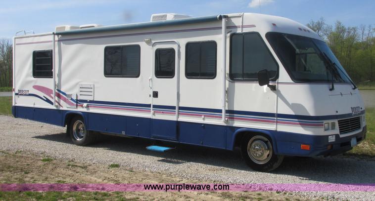 image for item E7202 1996 Georgia Boy Pursuit recreational vehicle