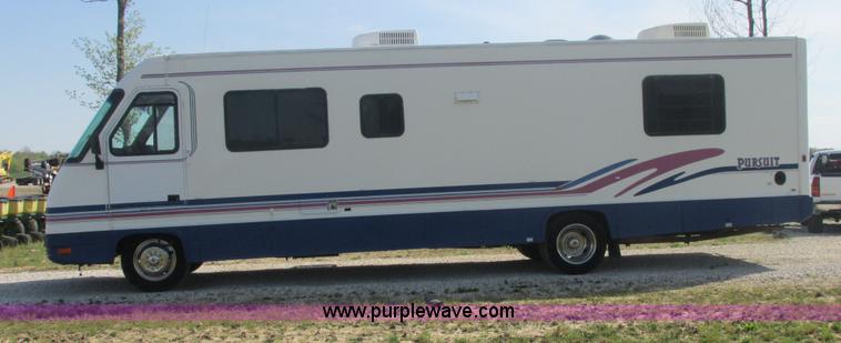 image for item E7202 1996 Georgia Boy Pursuit recreational vehicle