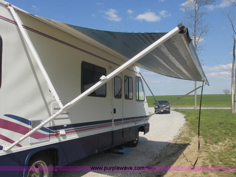 image for item E7202 1996 Georgia Boy Pursuit recreational vehicle
