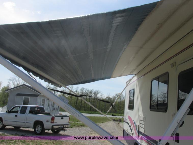 image for item E7202 1996 Georgia Boy Pursuit recreational vehicle