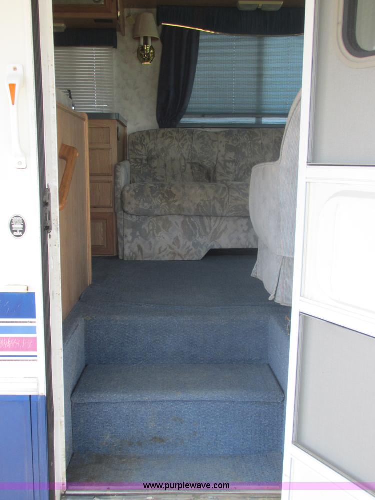 image for item E7202 1996 Georgia Boy Pursuit recreational vehicle