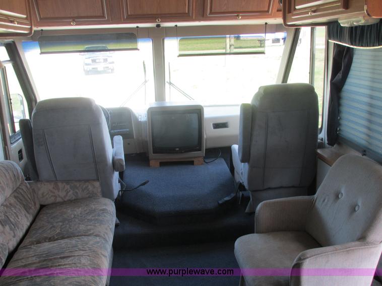 image for item E7202 1996 Georgia Boy Pursuit recreational vehicle