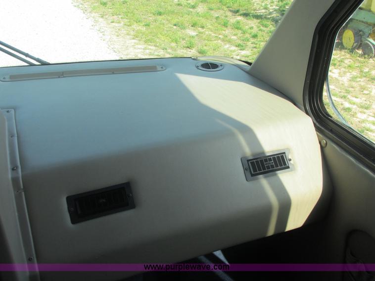 image for item E7202 1996 Georgia Boy Pursuit recreational vehicle