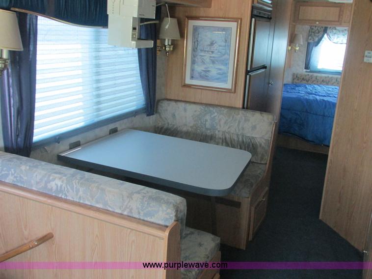 image for item E7202 1996 Georgia Boy Pursuit recreational vehicle