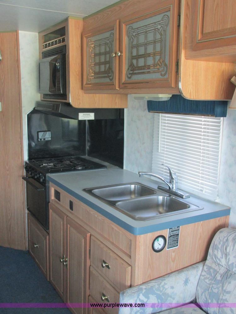 image for item E7202 1996 Georgia Boy Pursuit recreational vehicle