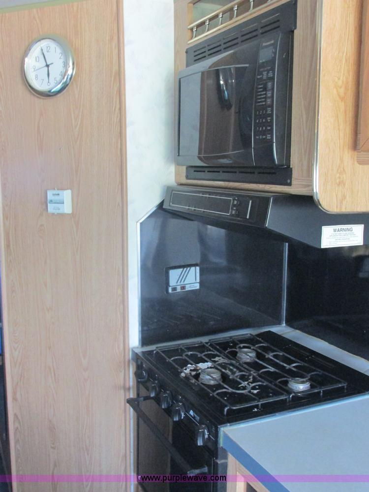 image for item E7202 1996 Georgia Boy Pursuit recreational vehicle