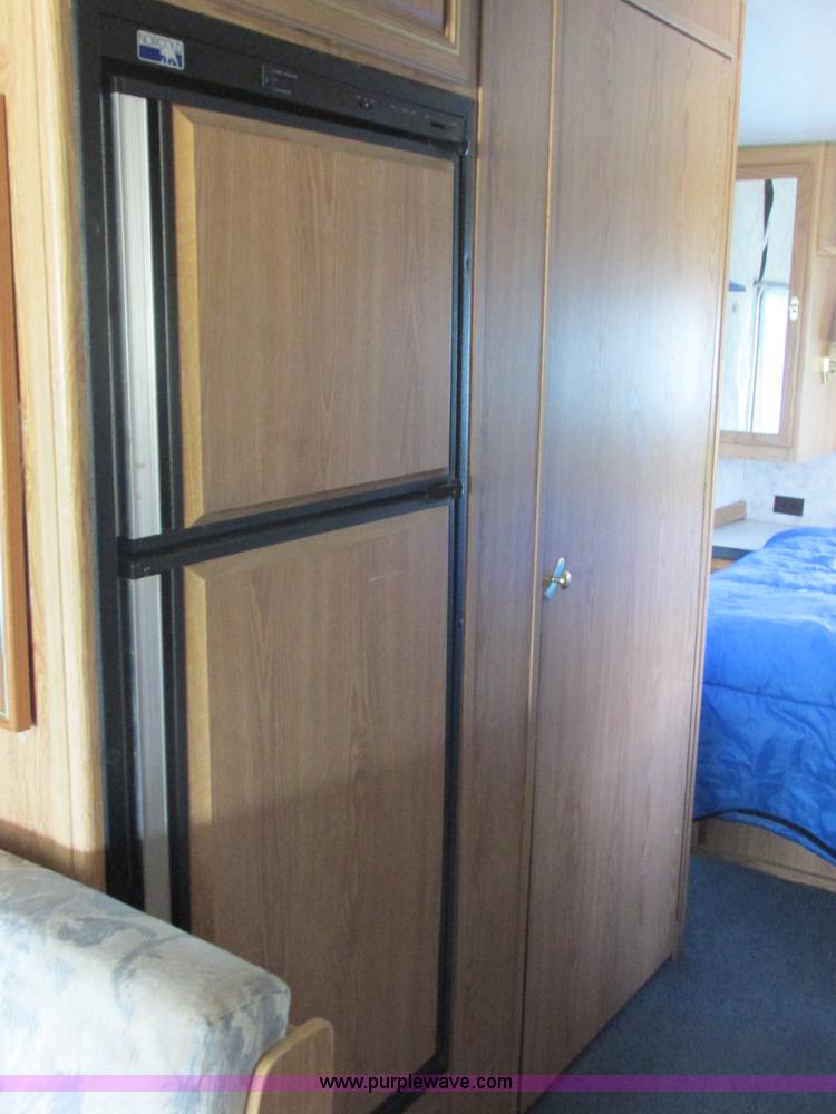 image for item E7202 1996 Georgia Boy Pursuit recreational vehicle