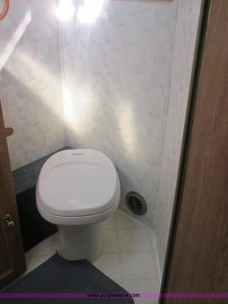 image for item E7202 1996 Georgia Boy Pursuit recreational vehicle