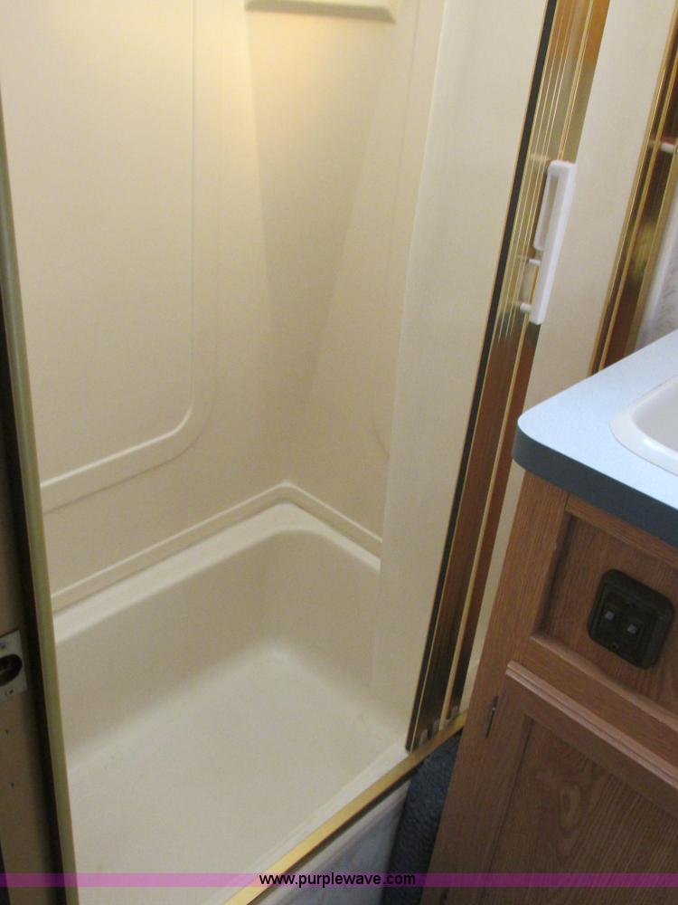 image for item E7202 1996 Georgia Boy Pursuit recreational vehicle