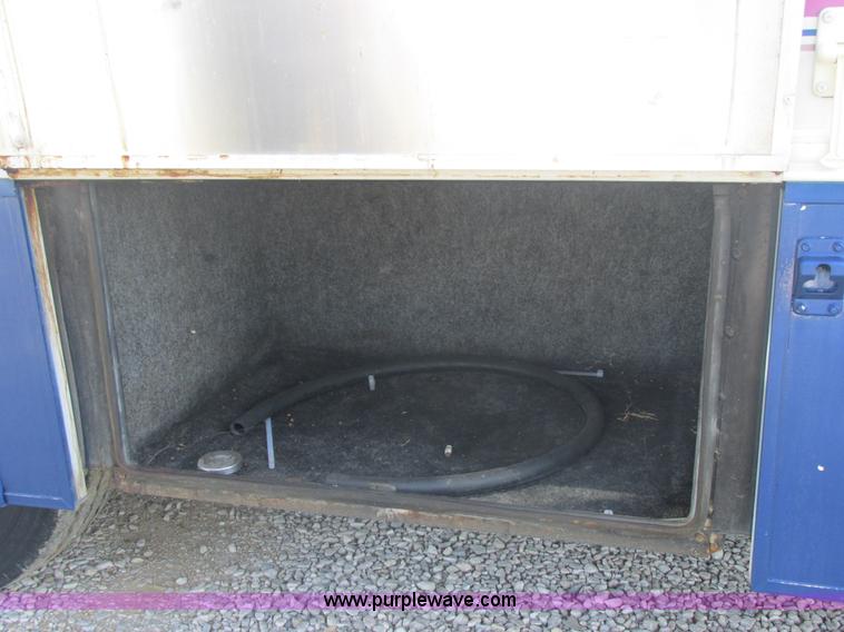 image for item E7202 1996 Georgia Boy Pursuit recreational vehicle