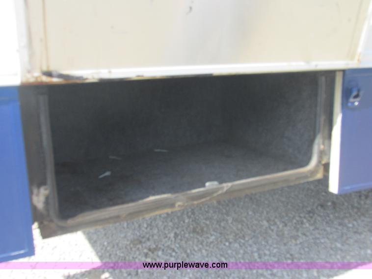 image for item E7202 1996 Georgia Boy Pursuit recreational vehicle