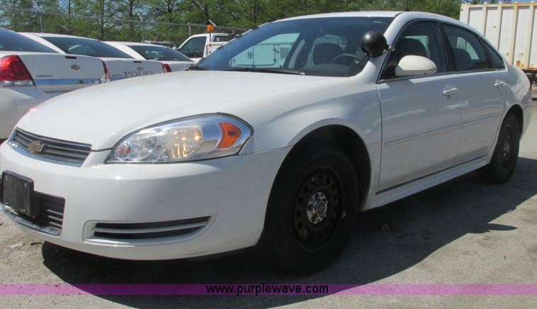 image for item E7239 2010 Chevrolet Impala Police