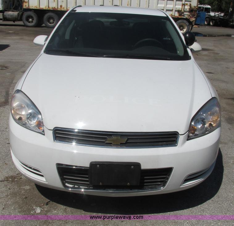 image for item E7239 2010 Chevrolet Impala Police
