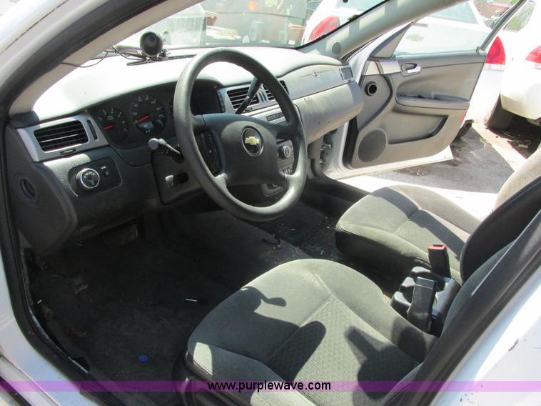 image for item E7239 2010 Chevrolet Impala Police