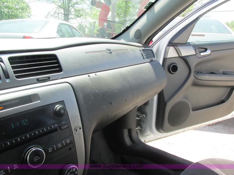 image for item E7239 2010 Chevrolet Impala Police