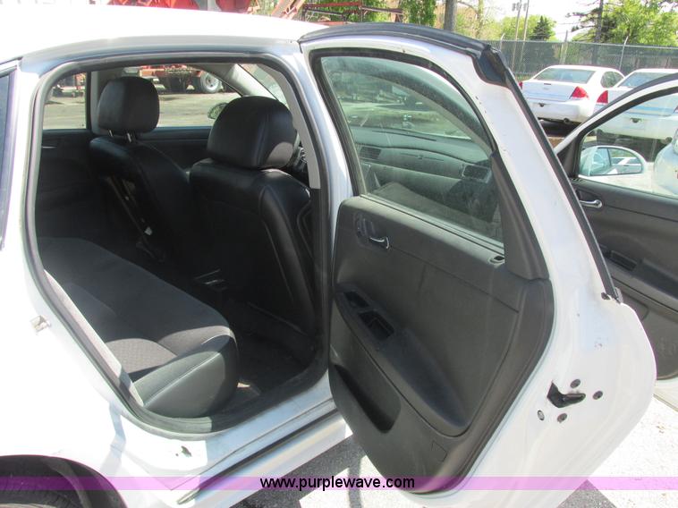image for item E7239 2010 Chevrolet Impala Police