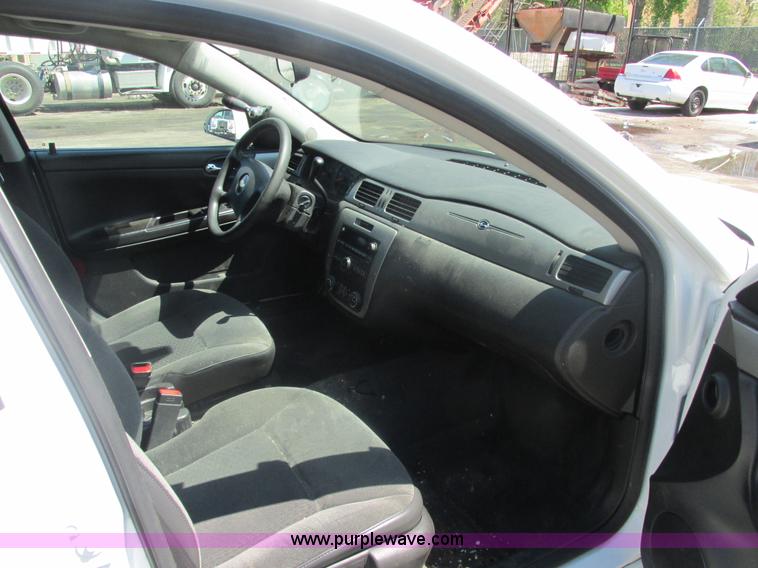 image for item E7239 2010 Chevrolet Impala Police