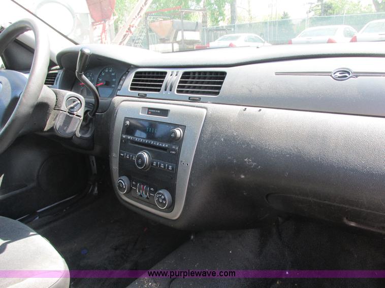 image for item E7239 2010 Chevrolet Impala Police