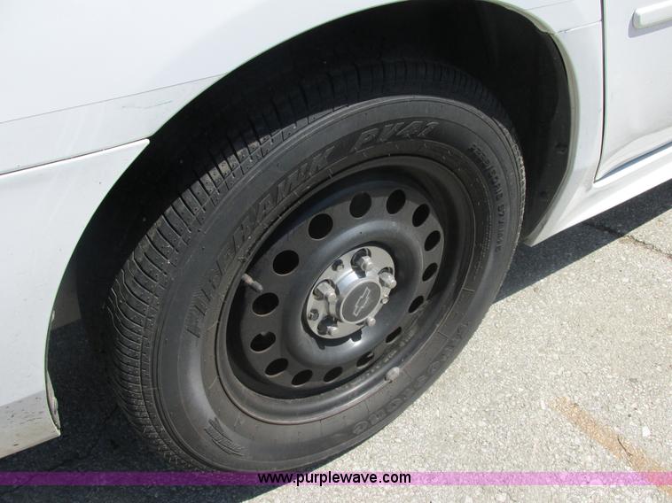 image for item E7239 2010 Chevrolet Impala Police