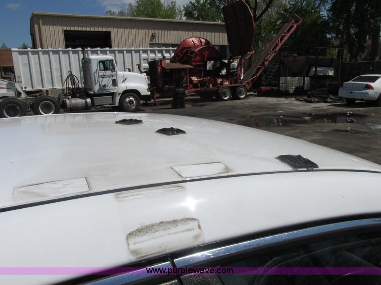 image for item E7239 2010 Chevrolet Impala Police