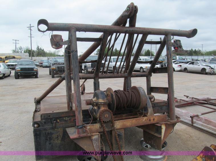 image for item E7554 Leland Tulsa mechanical winch bed