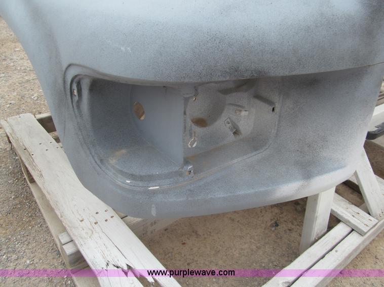 image for item E7557 Ford 650 to 750 truck hood