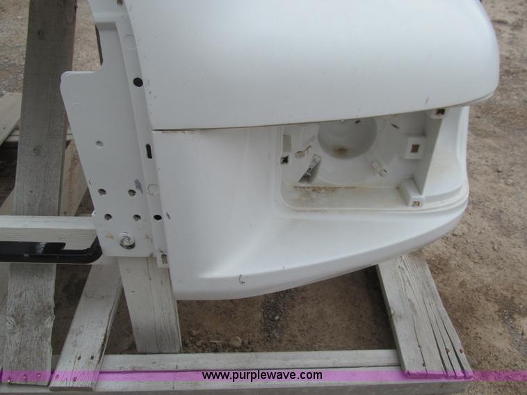 image for item E7557 Ford 650 to 750 truck hood