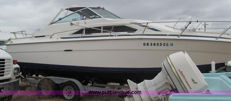 image for item E7568 1979 Searay Sundancer 26'L cabin cruiser boat