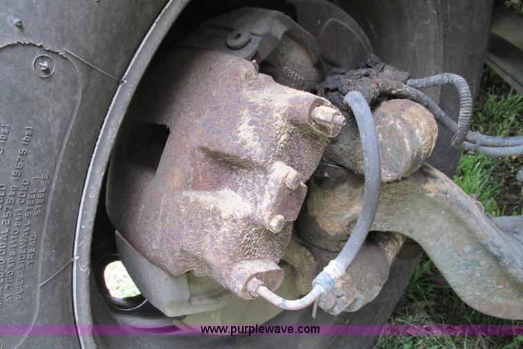 image for item F4826 2000 Freightliner FL60 truck