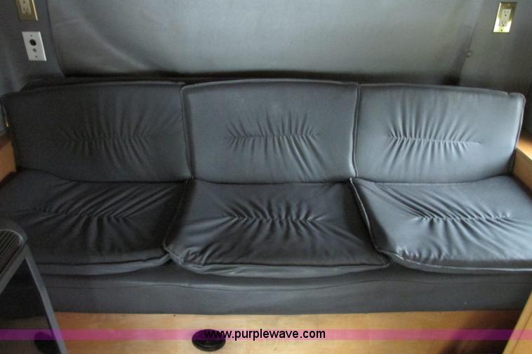 image for item F4826 2000 Freightliner FL60 truck