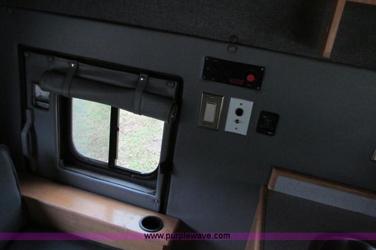 image for item F4826 2000 Freightliner FL60 truck