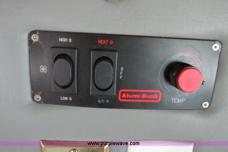 image for item F4826 2000 Freightliner FL60 truck