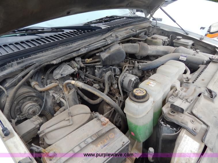 image for item F5020 2001 Ford F250 Super Duty XLT pickup truck