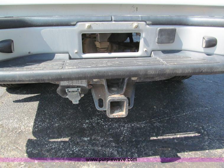 image for item F5023 2005 Chevrolet Silverado 1500 pickup truck