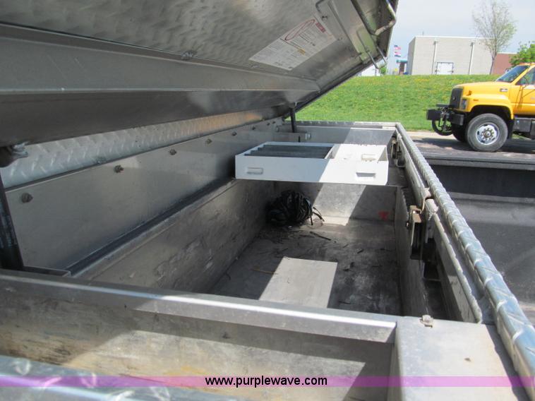 image for item F5026 2007 Chevrolet Silverado 1500 pickup truck