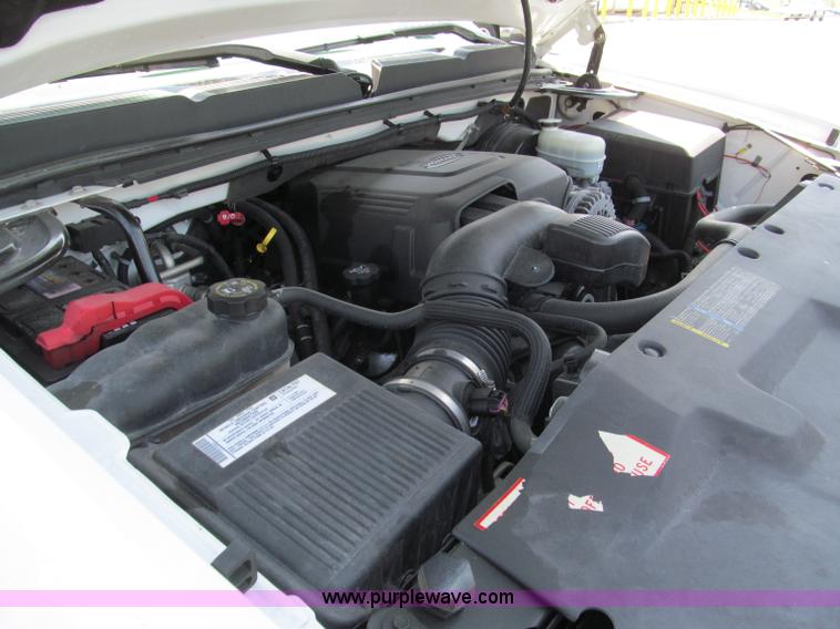 image for item F5026 2007 Chevrolet Silverado 1500 pickup truck