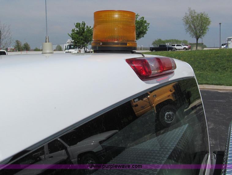 image for item F5026 2007 Chevrolet Silverado 1500 pickup truck