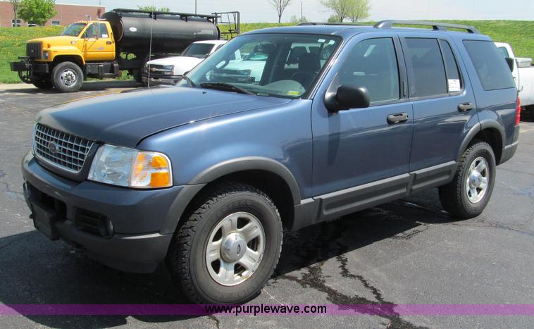 image for item F5027 2003 Ford Explorer XLT SUV